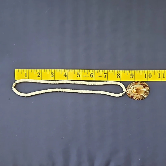 Handmade Shell Necklace - Picture 7 of 7